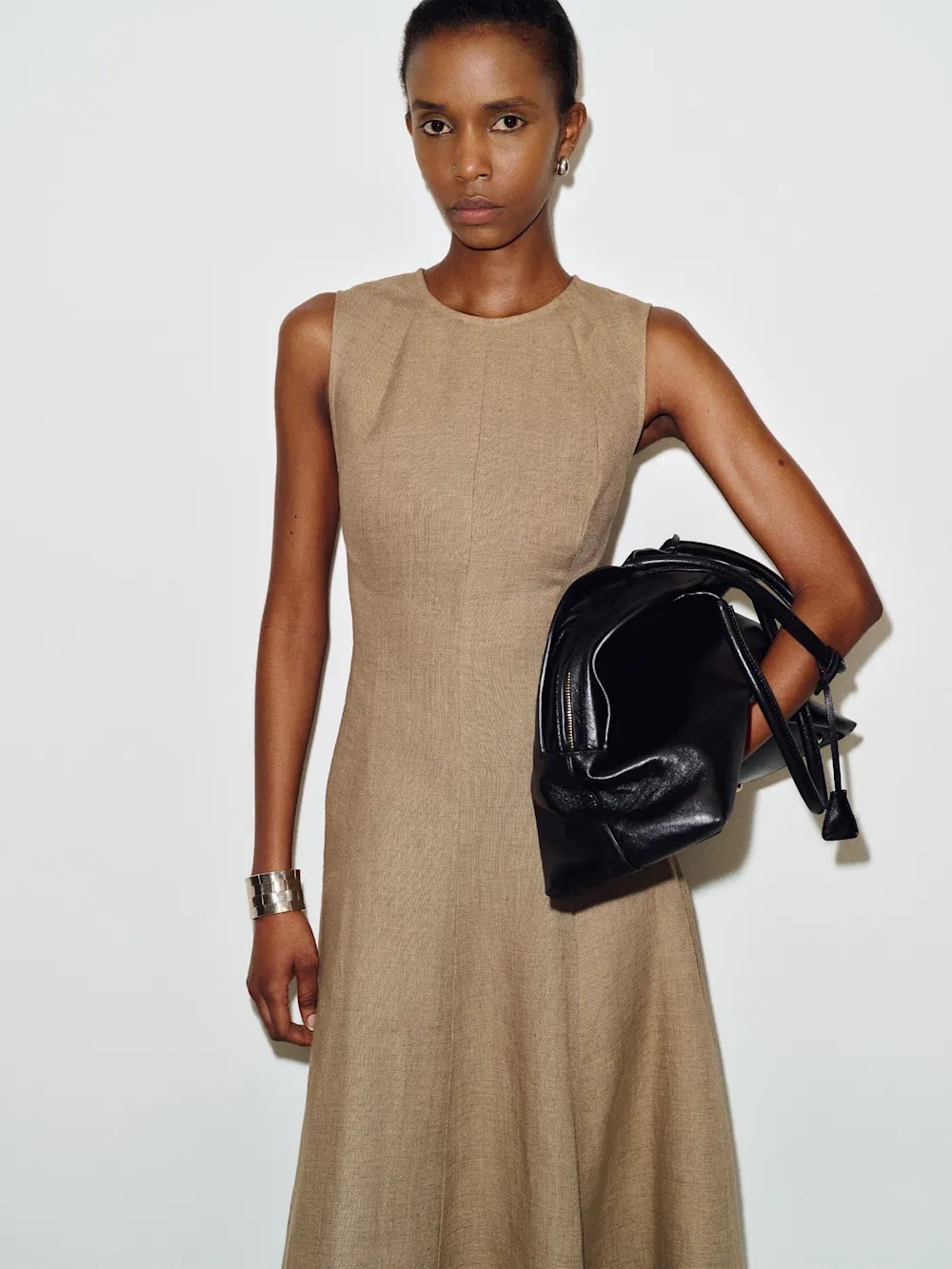 Reformation Cecilia Linen Dress In dark oatmeal, new without tags, never worn. - Picture 2 of 12
